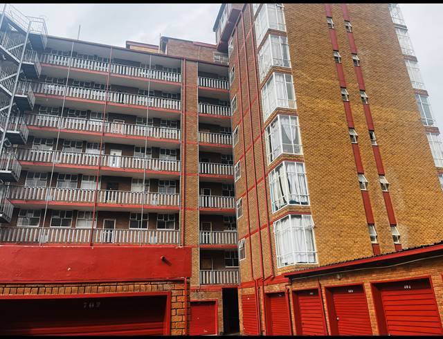 2.5 BEDROOM APARTMENT FOR SALE IN SUNNYSIDE